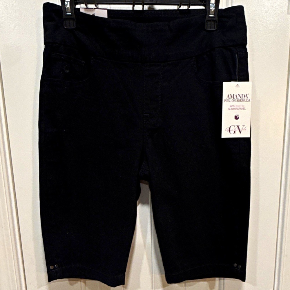 Gloria Vanderbilt Amanda Pull-On Denim Bermuda Shorts Slimming Black Size 8 NWT